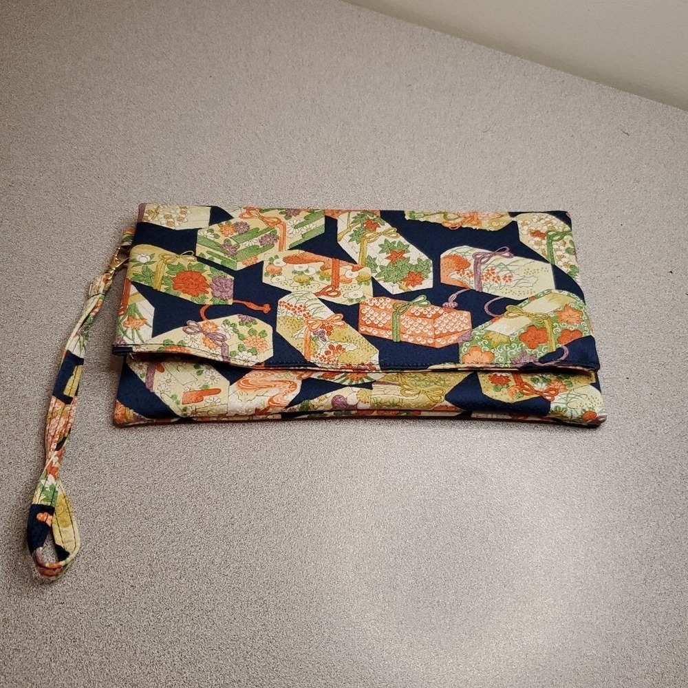 Moniko Silk Recrafted Kimono Clutch Womens Floral Geometric Wristlet Navy Blue